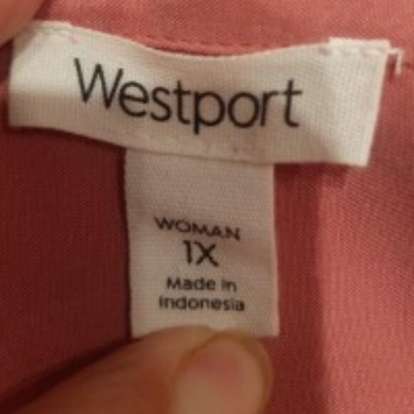 Salmon colored blouse - Picture 7 of 9